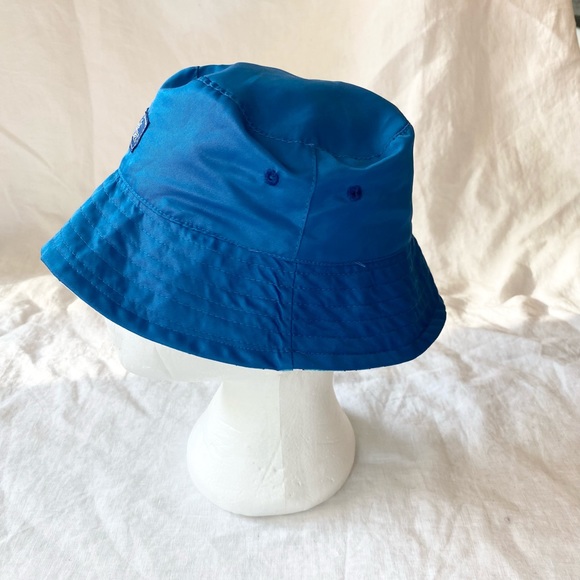 UV Skinz Reversible Sun Hat Sharks - Picture 5 of 15